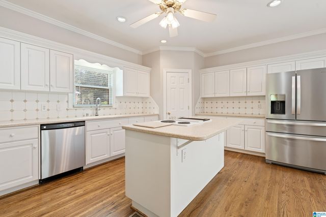 369 OAK TRACE, Hoover, AL 35244