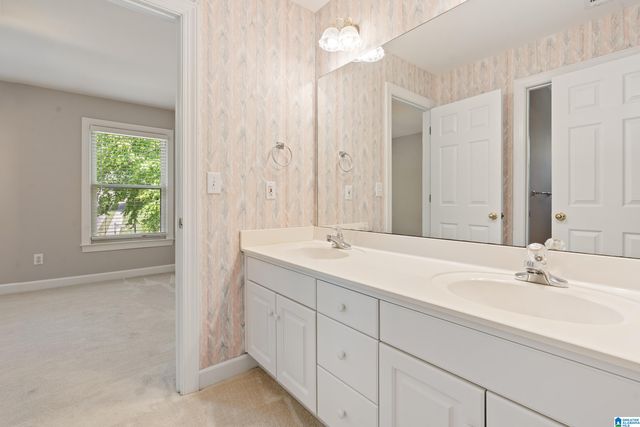 369 OAK TRACE, Hoover, AL 35244