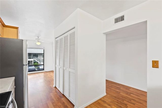 1208 Commonwealth CIR J 206, Naples, FL 34116