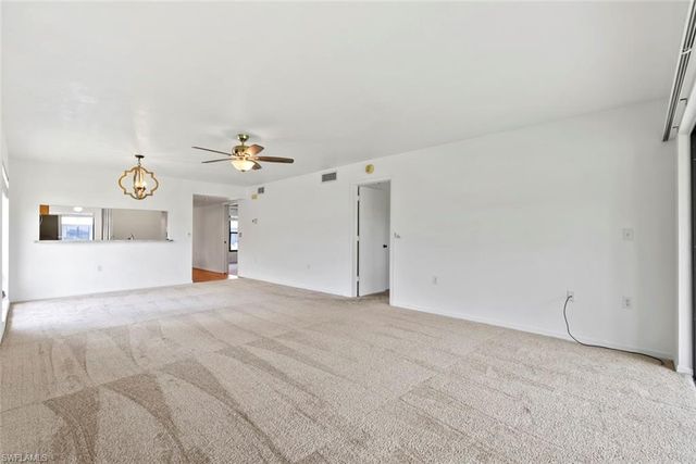 1208 Commonwealth CIR J 206, Naples, FL 34116