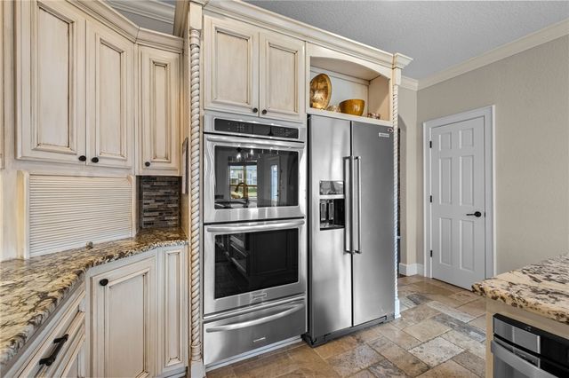 6331 W Valley View Road, Rogers, AR 72758