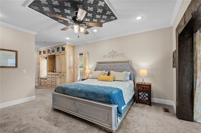 6331 W Valley View Road, Rogers, AR 72758
