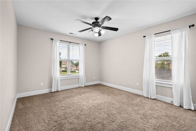 6331 W Valley View Road, Rogers, AR 72758