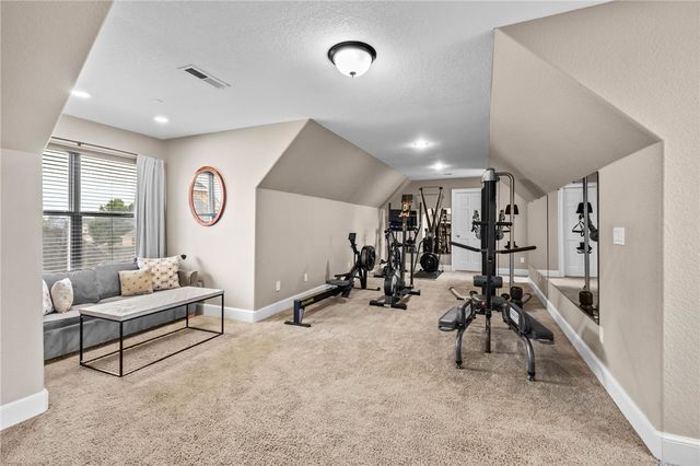 6331 W Valley View Road, Rogers, AR 72758