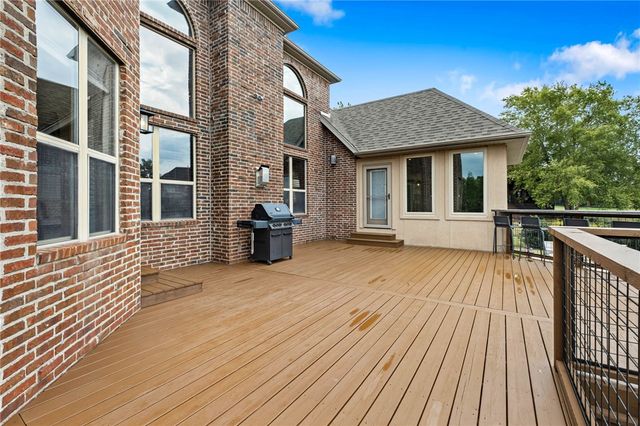 6331 W Valley View Road, Rogers, AR 72758