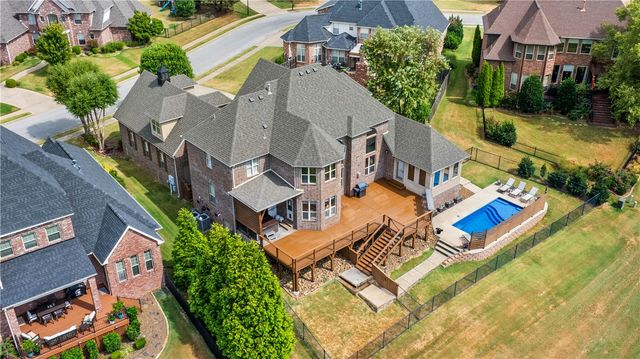 6331 W Valley View Road, Rogers, AR 72758