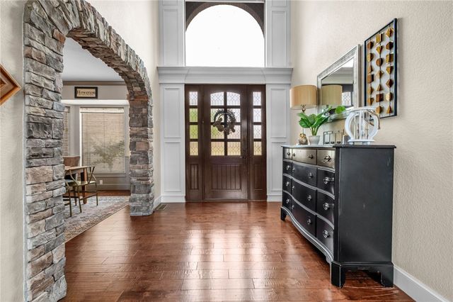 6331 W Valley View Road, Rogers, AR 72758