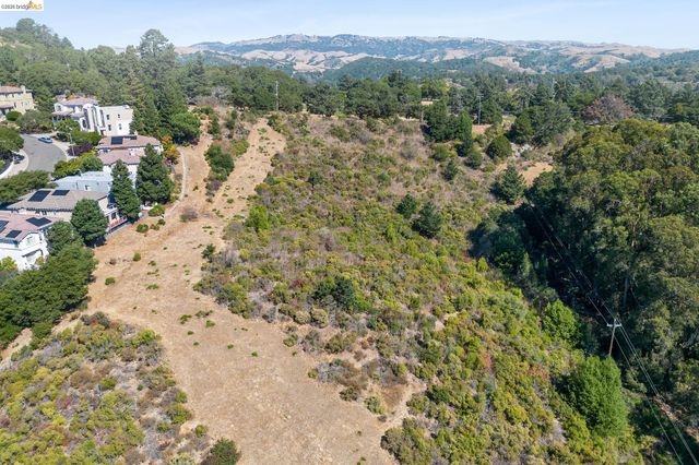 14381 Skyline Blvd, Oakland, CA 94619