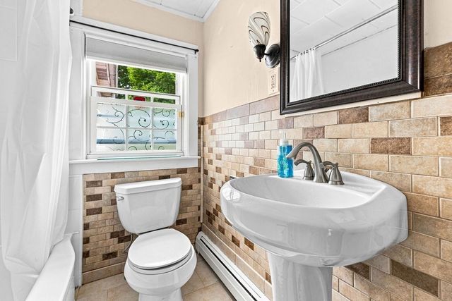 56 Hacker St, Fairhaven, MA 02719