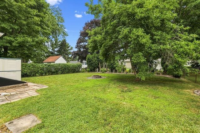 56 Hacker St, Fairhaven, MA 02719