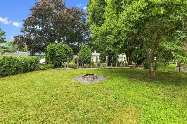 56 Hacker St, Fairhaven, MA 02719