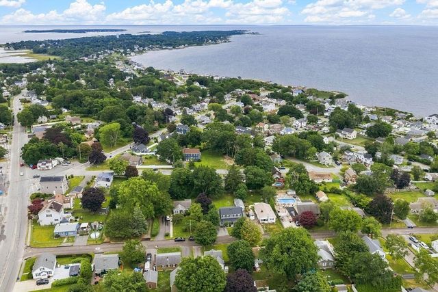 56 Hacker St, Fairhaven, MA 02719