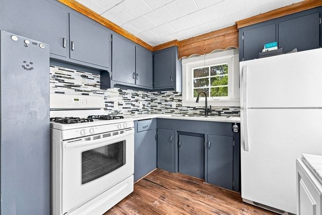 56 Hacker St, Fairhaven, MA 02719