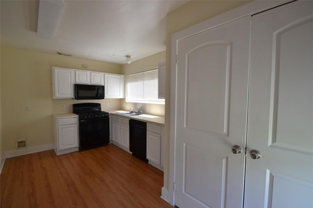 3811 E Traditions Court, Houston, TX 77082