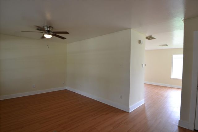 3811 E Traditions Court, Houston, TX 77082