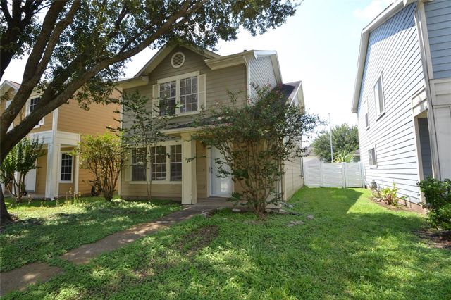 3811 E Traditions Court, Houston, TX 77082