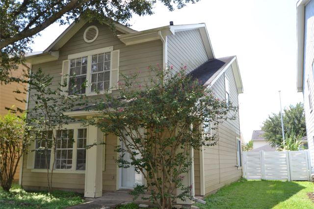 3811 E Traditions Court, Houston, TX 77082