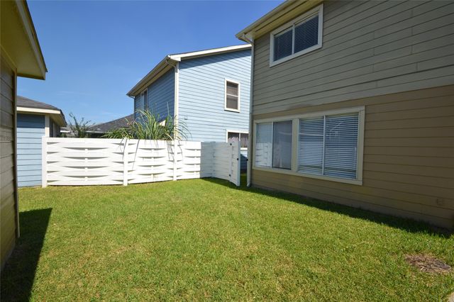 3811 E Traditions Court, Houston, TX 77082