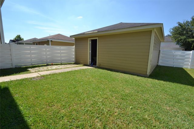 3811 E Traditions Court, Houston, TX 77082