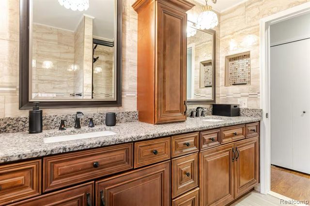 2308 Kipling Drive, Sterling Heights, MI 48310