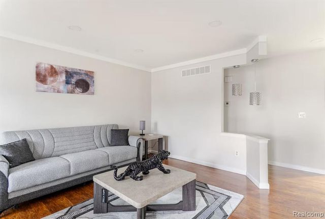 2308 Kipling Drive, Sterling Heights, MI 48310