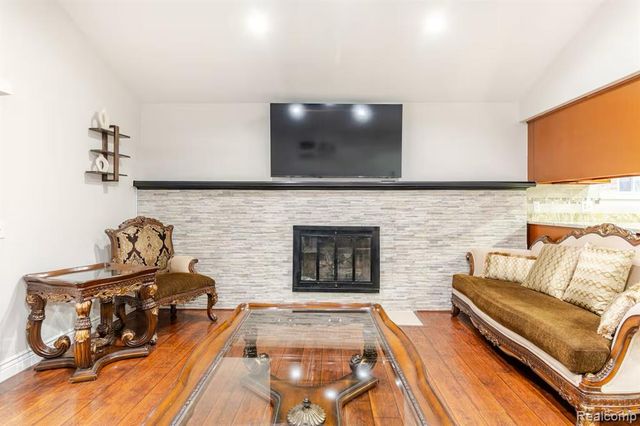 2308 Kipling Drive, Sterling Heights, MI 48310