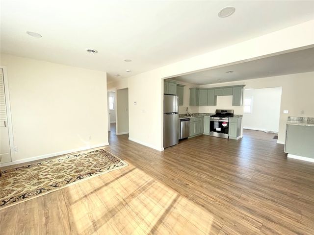 39 Elmhurst Circle, Aurelius, NY 13021