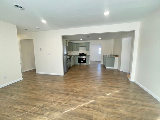 39 Elmhurst Circle, Aurelius, NY 13021