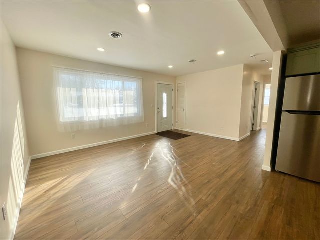 39 Elmhurst Circle, Aurelius, NY 13021