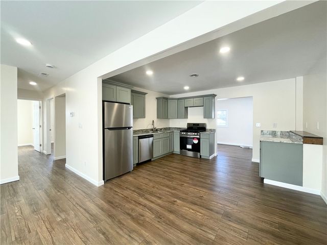 39 Elmhurst Circle, Aurelius, NY 13021