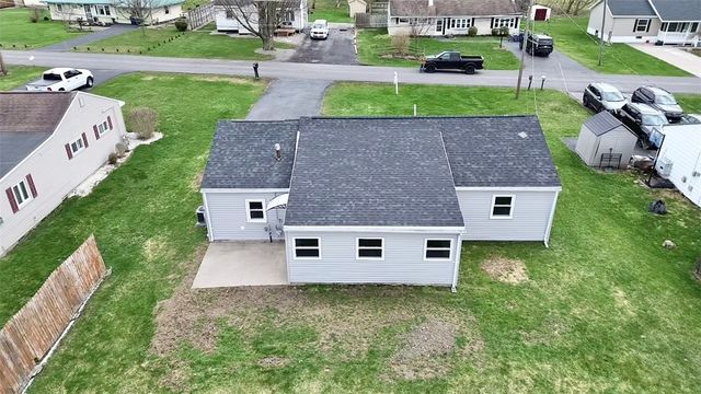 39 Elmhurst Circle, Aurelius, NY 13021