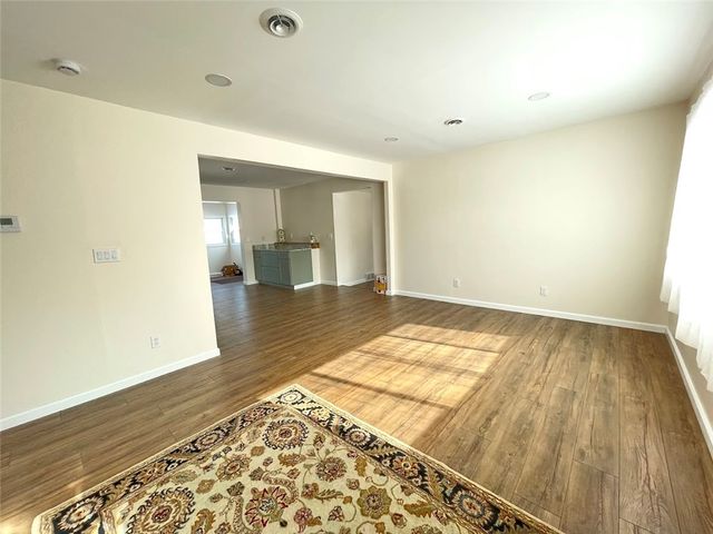 39 Elmhurst Circle, Aurelius, NY 13021