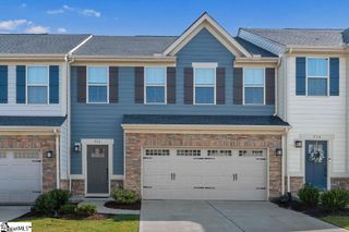 518 Martin Creek Drive, Simpsonville, SC 29680