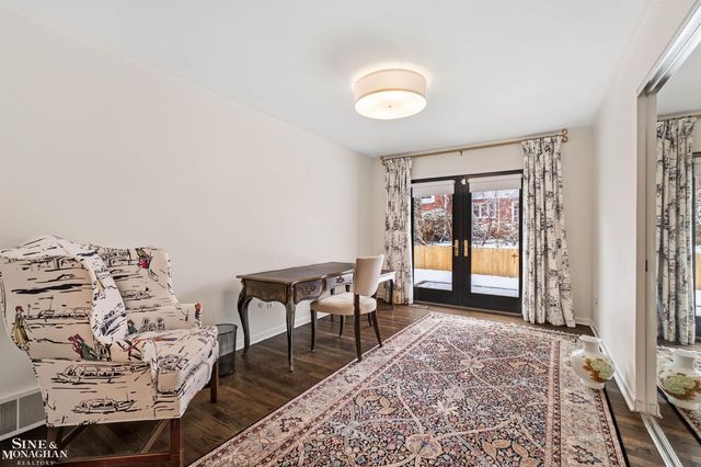 89 Lake Shore Road, Grosse Pointe Farms, MI 48236