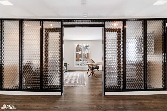 89 Lake Shore Road, Grosse Pointe Farms, MI 48236