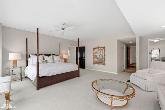 89 Lake Shore Road, Grosse Pointe Farms, MI 48236