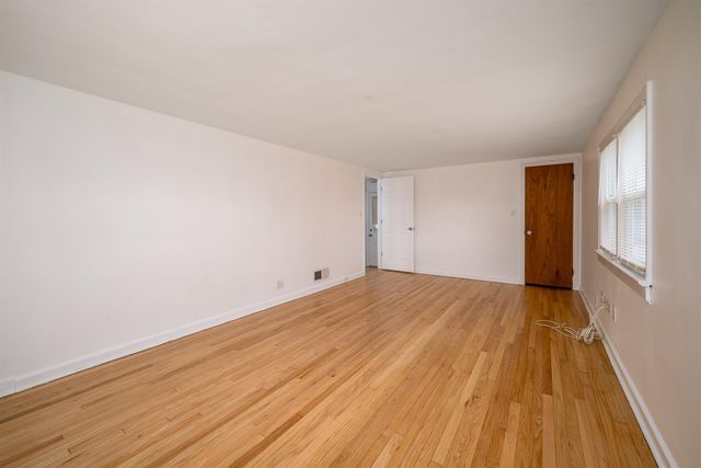 180 MOUNTAINVIEW AVE, Nutley, NJ 07110