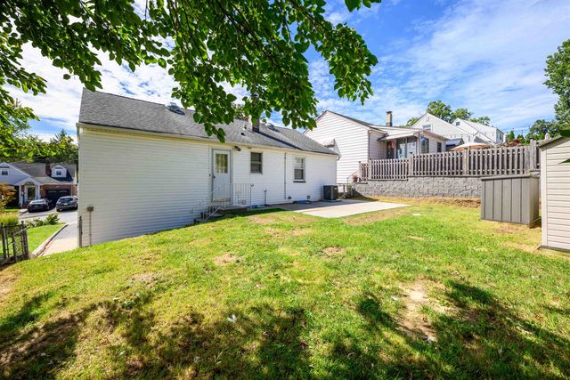 180 MOUNTAINVIEW AVE, Nutley, NJ 07110