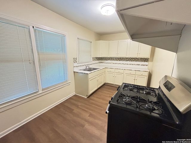 523 Weizmann, San Antonio, TX 78213