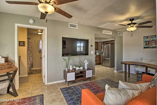 2761 N Dodge Boulevard, Tucson, AZ 85716