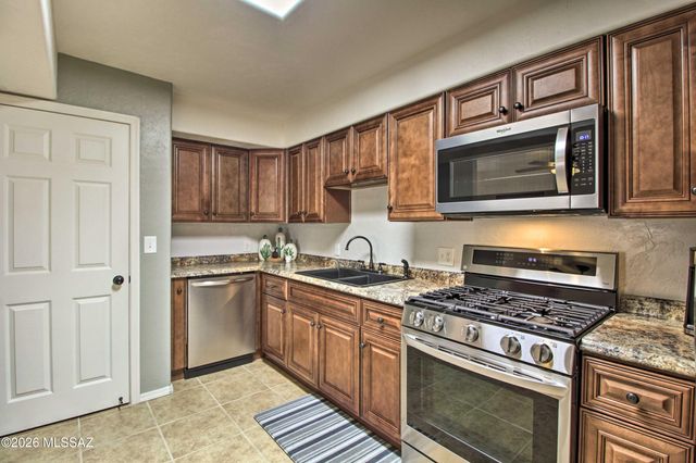 2761 N Dodge Boulevard, Tucson, AZ 85716