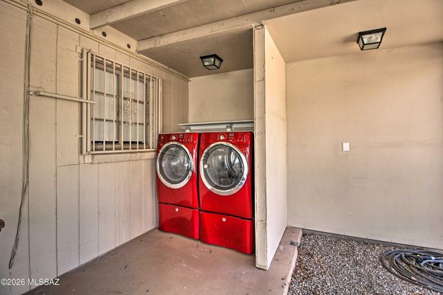 2761 N Dodge Boulevard, Tucson, AZ 85716