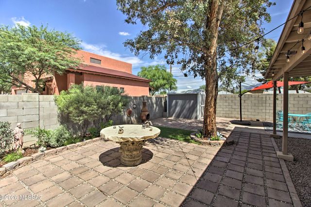2761 N Dodge Boulevard, Tucson, AZ 85716