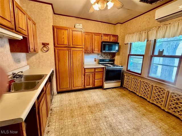 218 E Oak Street, Kent, OH 44240