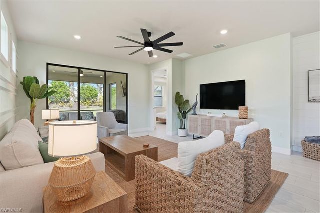 12330 Canal Grande DR, Fort Myers, FL 33913