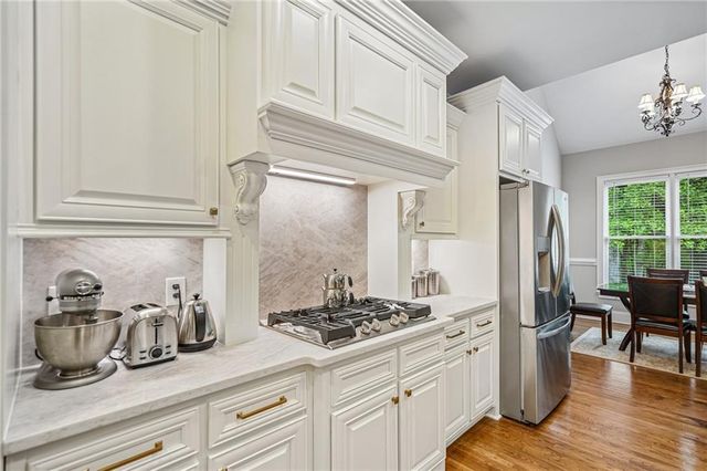 2919 Hidden Falls Drive, Buford, GA 30519
