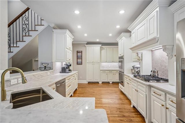 2919 Hidden Falls Drive, Buford, GA 30519