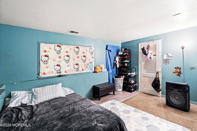 40 Brookwood Parkway, Jackson, NJ 08527