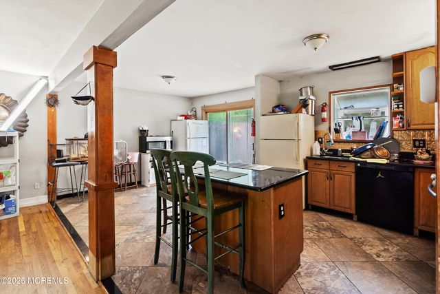 40 Brookwood Parkway, Jackson, NJ 08527