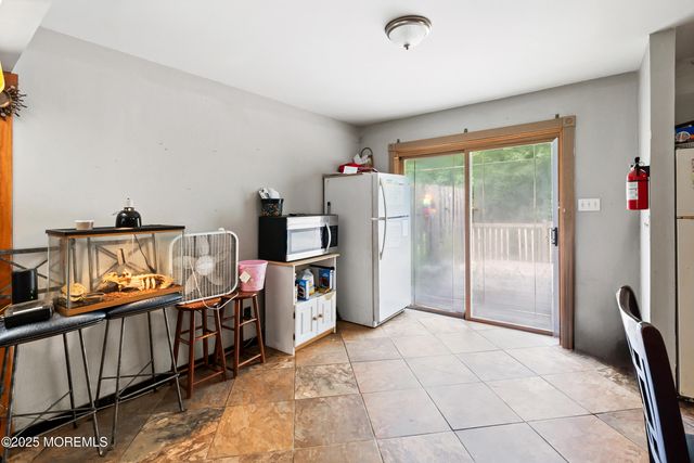 40 Brookwood Parkway, Jackson, NJ 08527